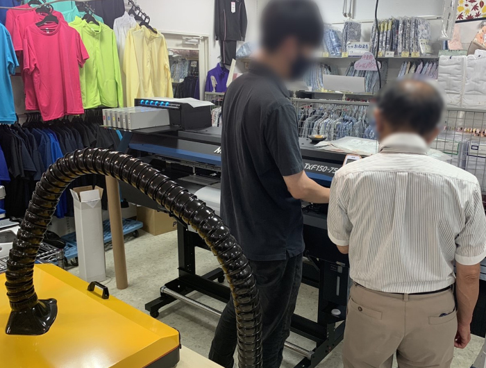 婦人服・生活雑貨小売業、K社様／ Mimaki TxF150-75導入